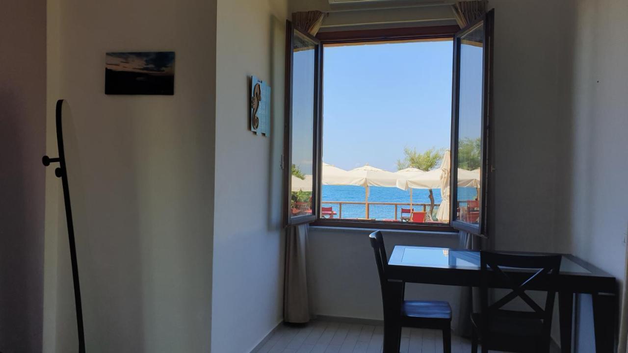 Cala Dei Mori Aparthotel Livorno Ngoại thất bức ảnh