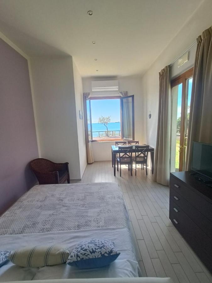 Cala Dei Mori Aparthotel Livorno Ngoại thất bức ảnh