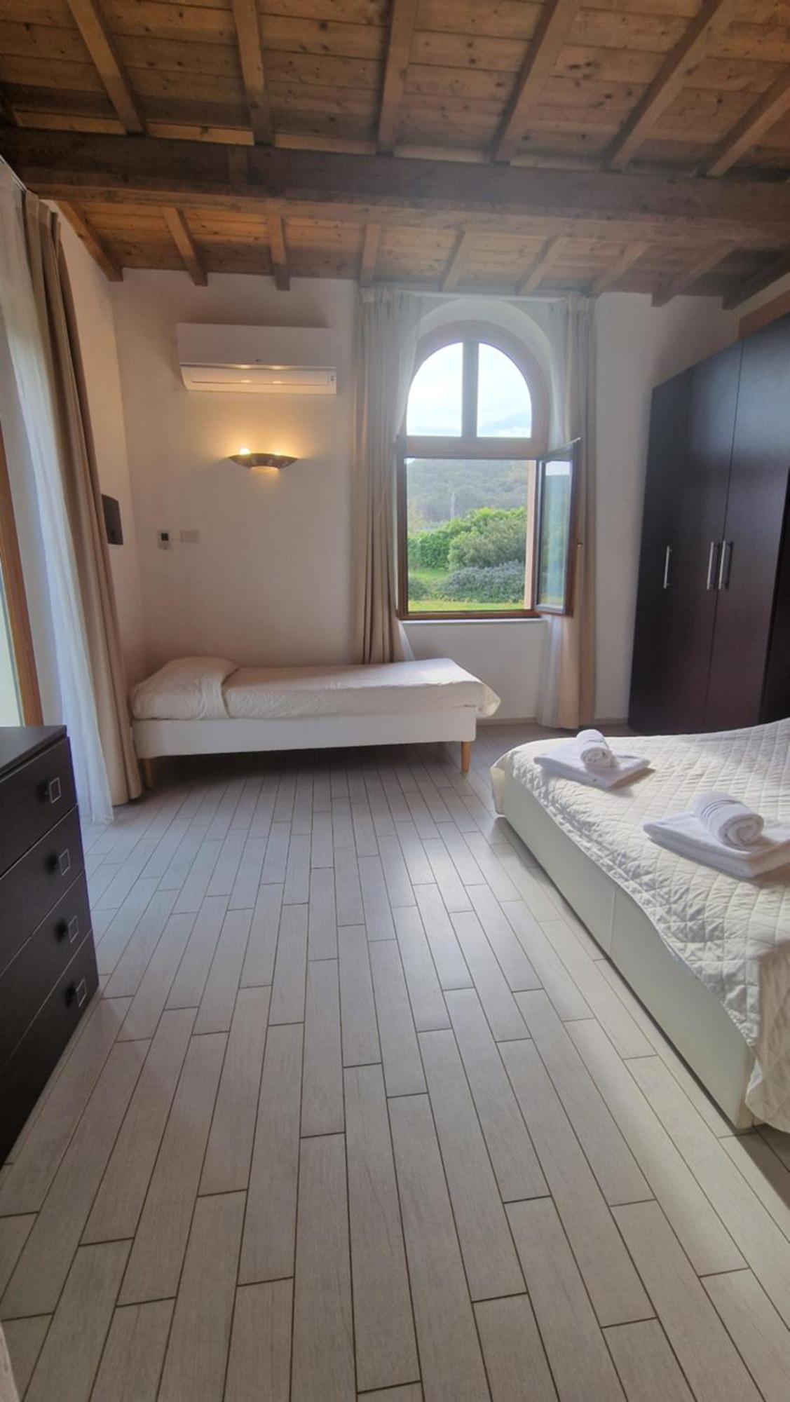 Cala Dei Mori Aparthotel Livorno Ngoại thất bức ảnh