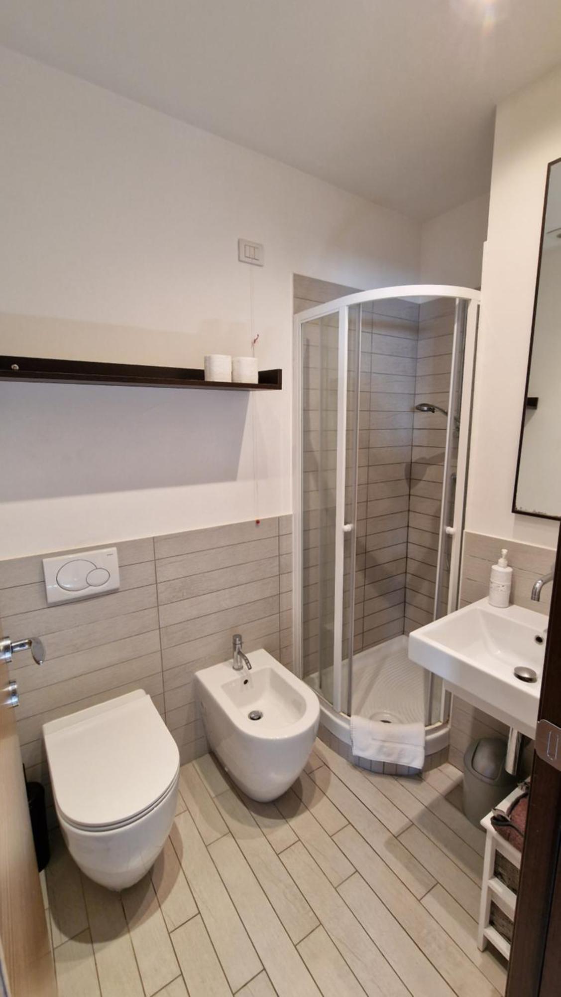 Cala Dei Mori Aparthotel Livorno Ngoại thất bức ảnh