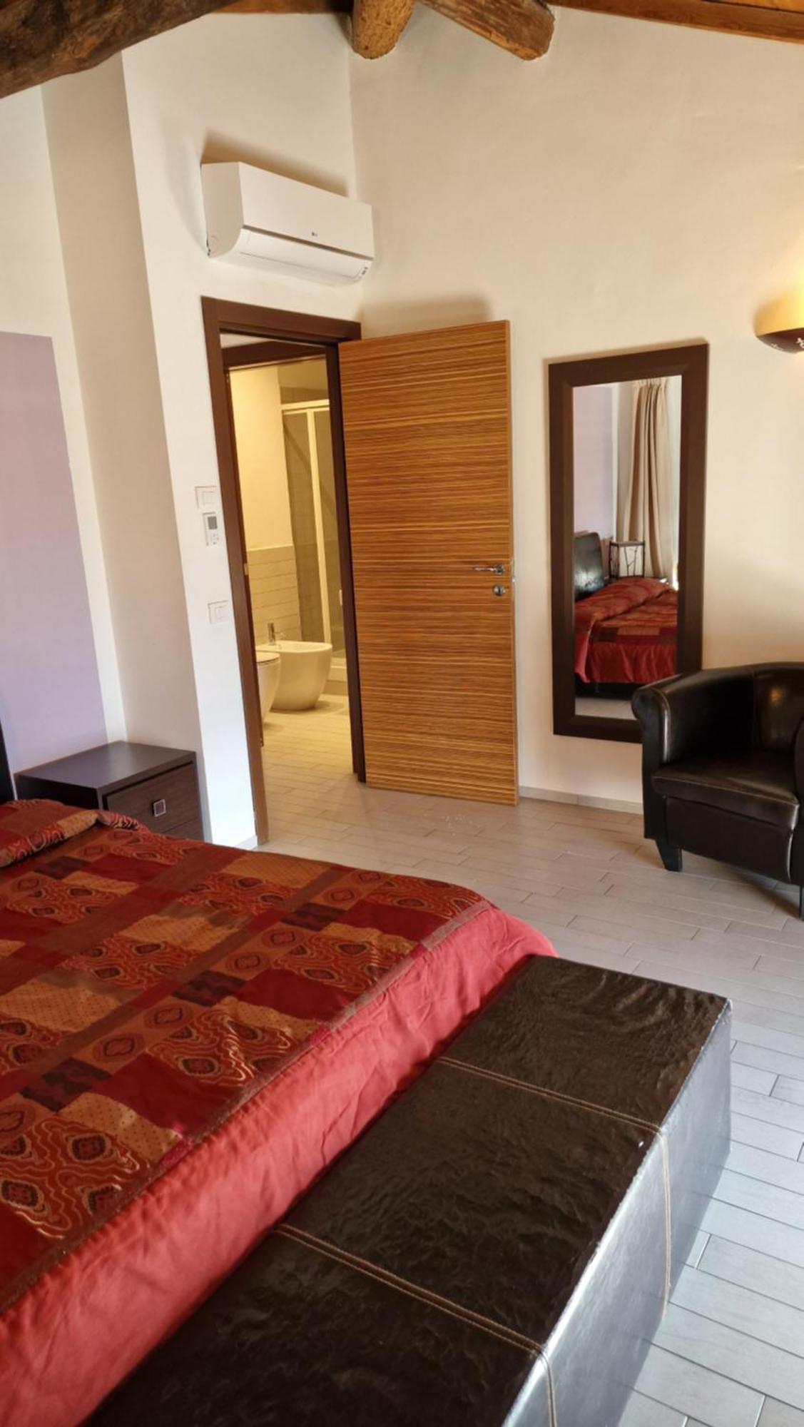 Cala Dei Mori Aparthotel Livorno Ngoại thất bức ảnh