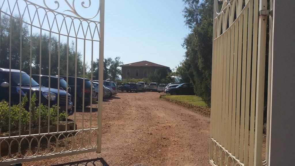 Cala Dei Mori Aparthotel Livorno Ngoại thất bức ảnh