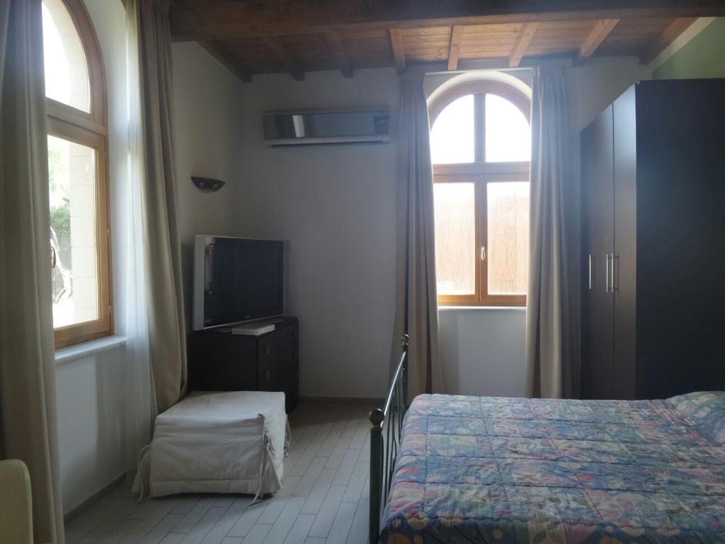 Cala Dei Mori Aparthotel Livorno Ngoại thất bức ảnh