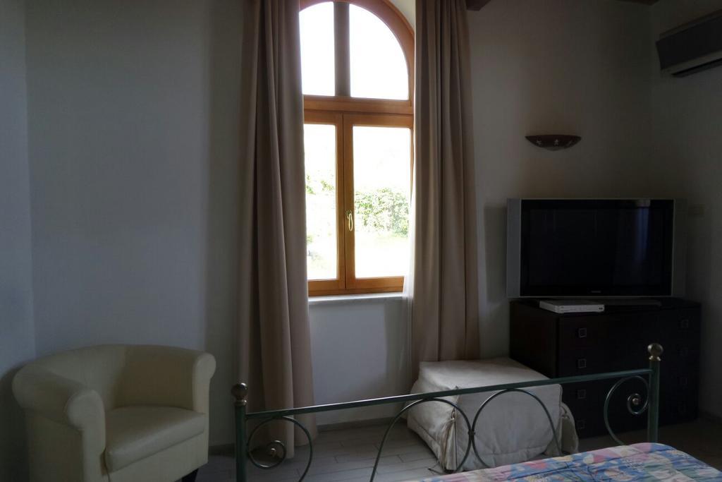 Cala Dei Mori Aparthotel Livorno Phòng bức ảnh
